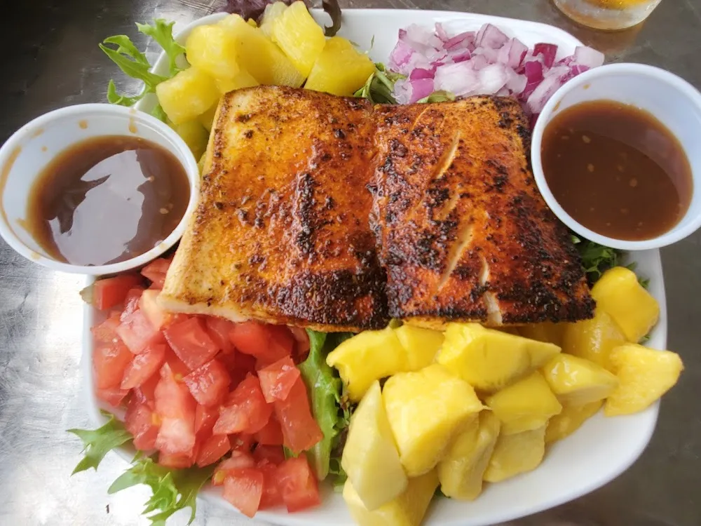 Blackened Mahi Mango Salad